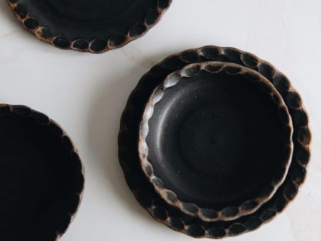 Ceramic Scalloped Dish - Dark Online Hot Sale