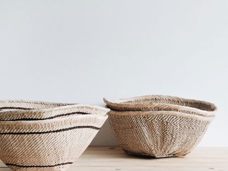 Palm Leaf Table Basket Supply